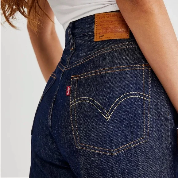 Levi's 501 High Rise Straight Leg Jeans - Picture 2 of 4